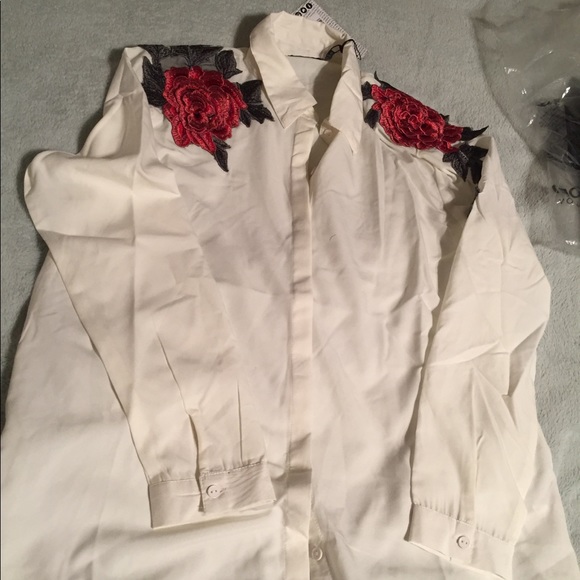 Brand new paula boutique floral applique shirt - Picture 5 of 6